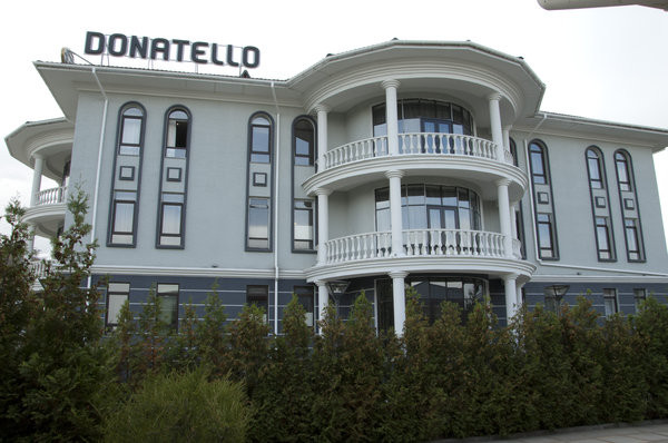 簡(jiǎn)單的酒店建筑外觀