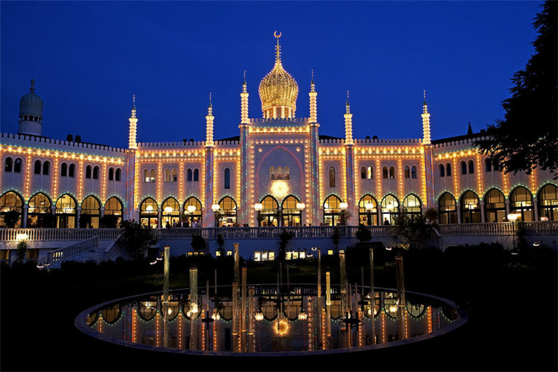 酒店建筑外觀：燈光實(shí)景