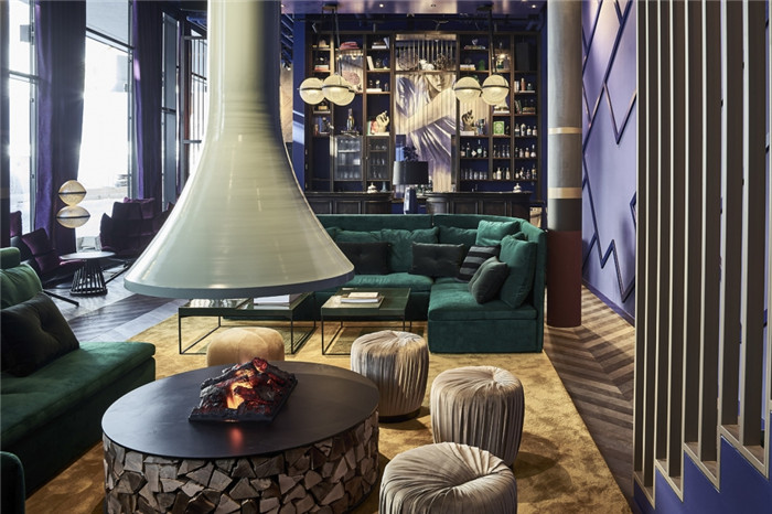 傳統(tǒng)阿爾卑斯山度假酒店設(shè)計(jì)的現(xiàn)代風(fēng)格演繹 傳統(tǒng)阿爾卑斯山度假酒店設(shè)計(jì)的現(xiàn)代風(fēng)格演繹