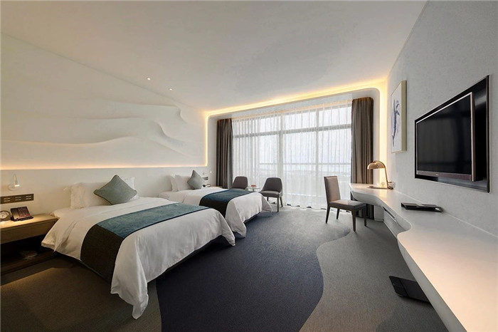 以海浪為靈感的純白前衛(wèi)風(fēng)度假酒店客房設(shè)計(jì)案例賞析