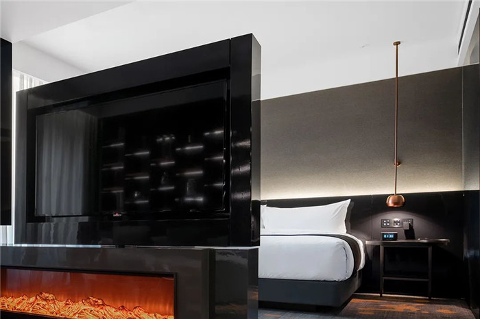 在復(fù)古中創(chuàng)新的The Linow創(chuàng)意精品酒店客房設(shè)計實(shí)景圖
