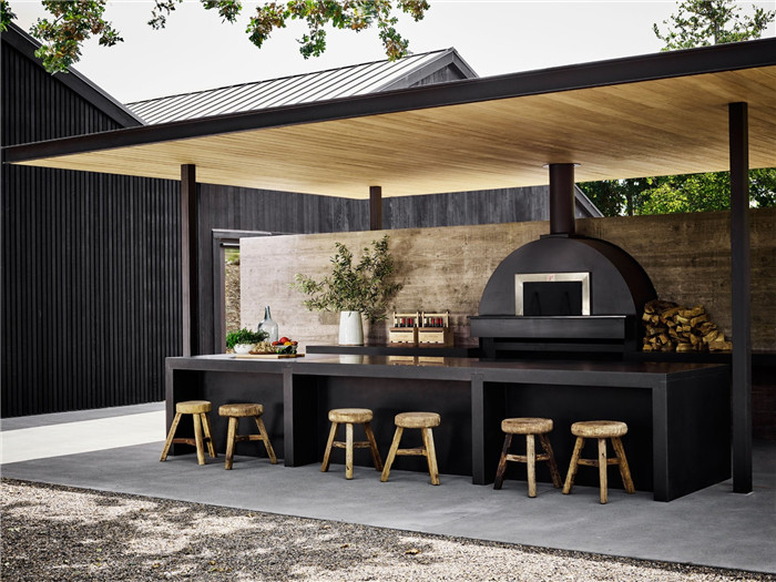 造價(jià)不高但效果極佳的國(guó)外酒店戶外餐廳改造設(shè)計(jì)圖 造價(jià)不高但效果極佳的國(guó)外酒店戶外餐廳改造設(shè)計(jì)圖