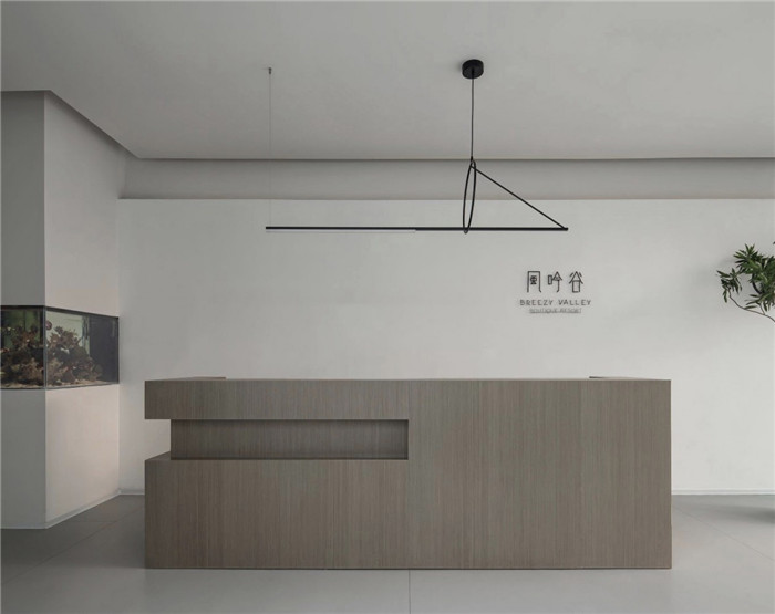 民宿大廳接待臺設(shè)計-極簡質(zhì)樸的民宿酒店設(shè)計  只有8間客房也美呆了！