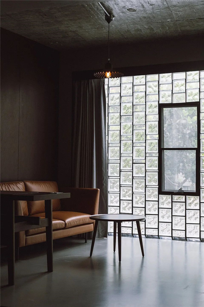 以橋為靈感的1800平精品酒店改造設(shè)計方案