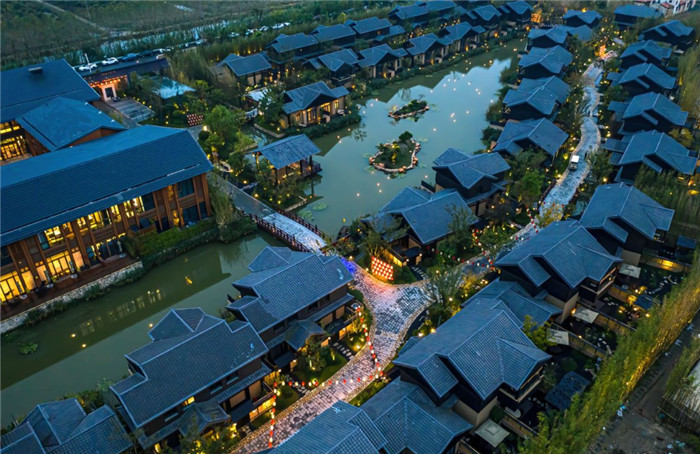 泡湯時代 國內(nèi)新開溫泉度假酒店設(shè)計大盤點 泡湯時代 國內(nèi)新開溫泉度假酒店設(shè)計大盤點