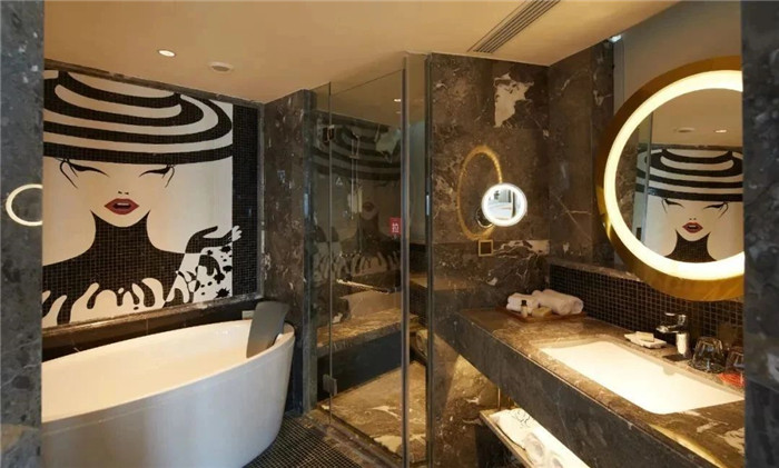 酒店套房衛(wèi)生間設(shè)計-復古與新潮混搭風武漢網(wǎng)紅精品酒店改造設(shè)計案例