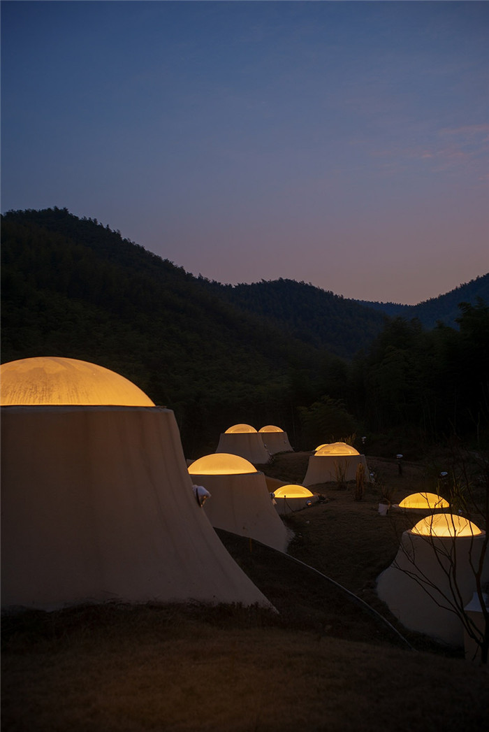 酒店外觀設(shè)計-隱秘而輕松的野界小型度假村酒店設(shè)計案例