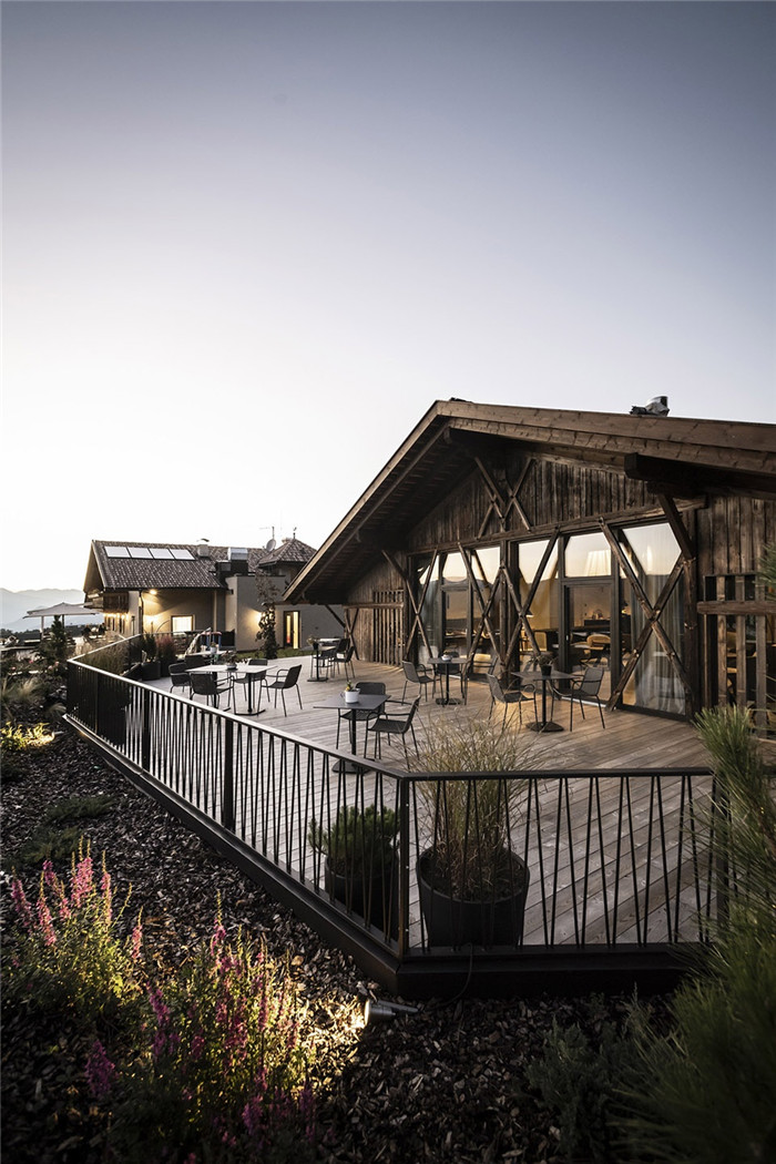 酒店露臺設計-意大利Gfell高品質(zhì)度假酒店設計案例分析 酒店露臺設計-意大利Gfell高品質(zhì)度假酒店設計案例分析