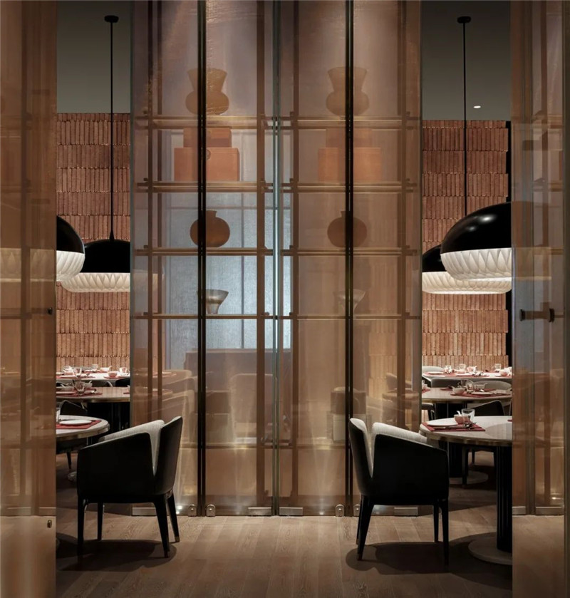酒店中餐廳設(shè)計(jì)-皇冠假日酒店首家時(shí)尚年輕化五星級酒店設(shè)計(jì)賞析