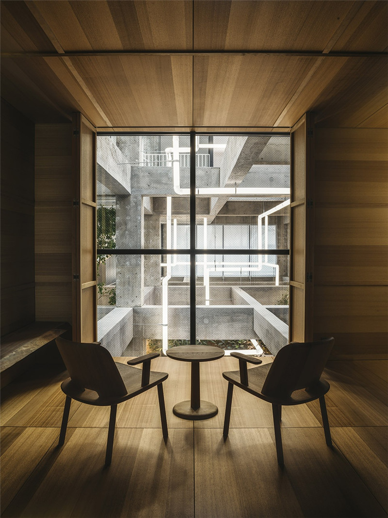 以綠色環(huán)保工業(yè)風為主題的精品酒店改造設(shè)計方案