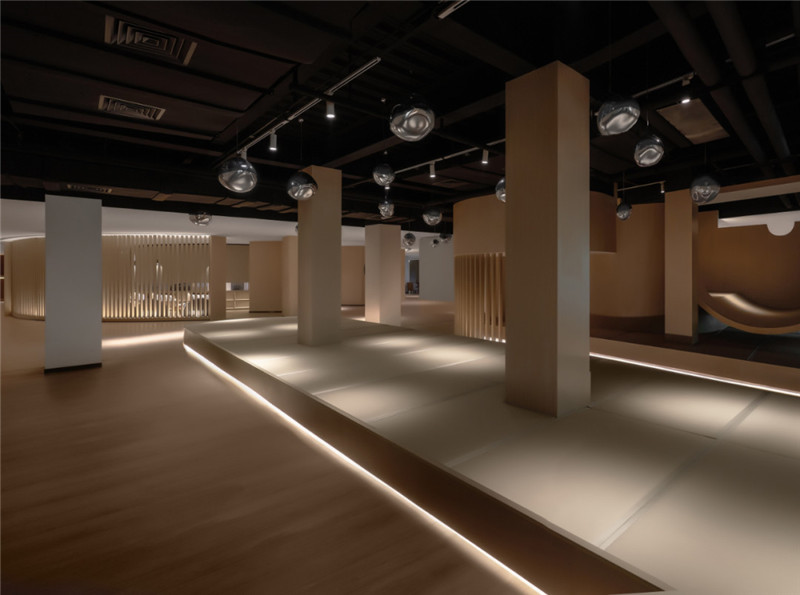 主打年輕人社交的現(xiàn)代汗蒸湯泉會所設計方案 主打年輕人社交的現(xiàn)代汗蒸湯泉會所設計方案