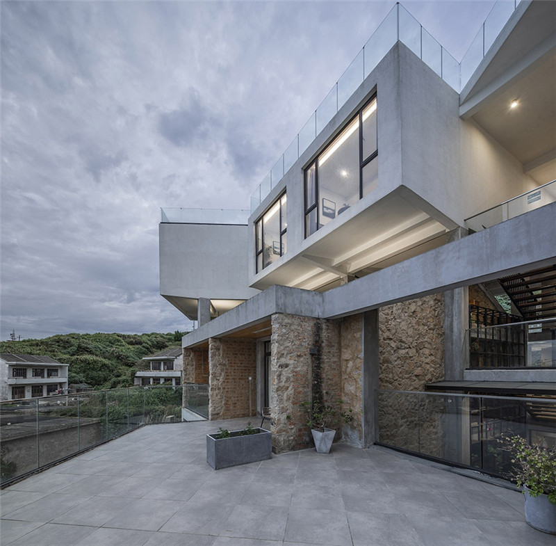 樸素原生態(tài)石頭民宿改造設計案例 樸素原生態(tài)石頭民宿改造設計案例