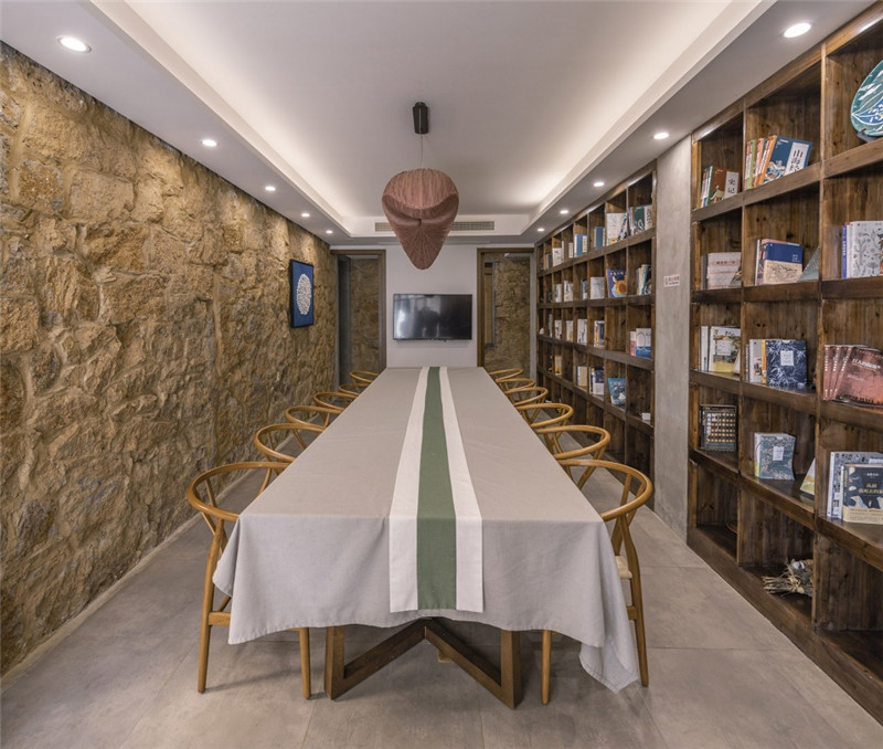 樸素原生態(tài)石頭民宿改造設計案例 樸素原生態(tài)石頭民宿改造設計案例