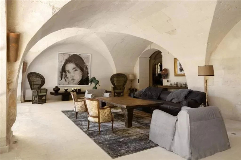 普羅旺斯百年改造精品酒店設(shè)計(jì)賞析 普羅旺斯百年改造精品酒店設(shè)計(jì)賞析