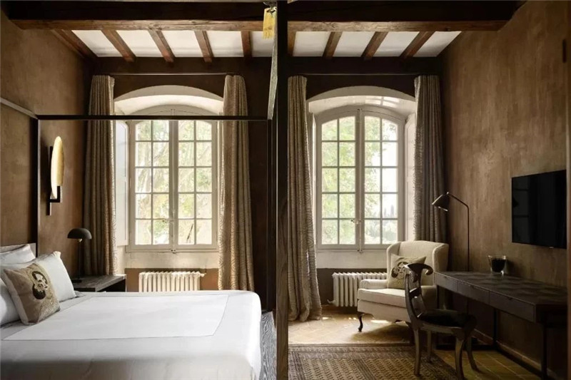 普羅旺斯百年改造精品酒店設(shè)計(jì)賞析 普羅旺斯百年改造精品酒店設(shè)計(jì)賞析