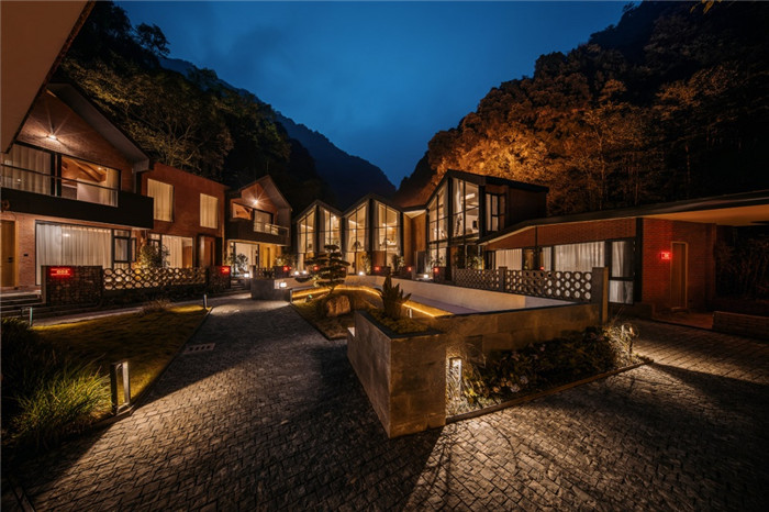 酷酷工業(yè)風(fēng)成都1979精品度假酒店改造設(shè)計(jì)方案 酷酷工業(yè)風(fēng)成都1979精品度假酒店改造設(shè)計(jì)方案