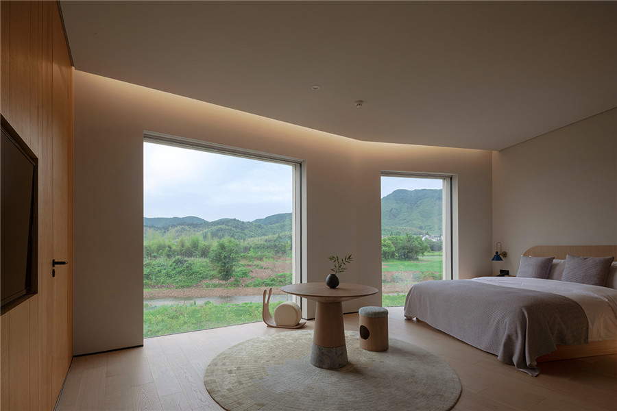 原木色無(wú)風(fēng)格酒店設(shè)計(jì)  沂水花間堂精品酒店設(shè)計(jì)賞析