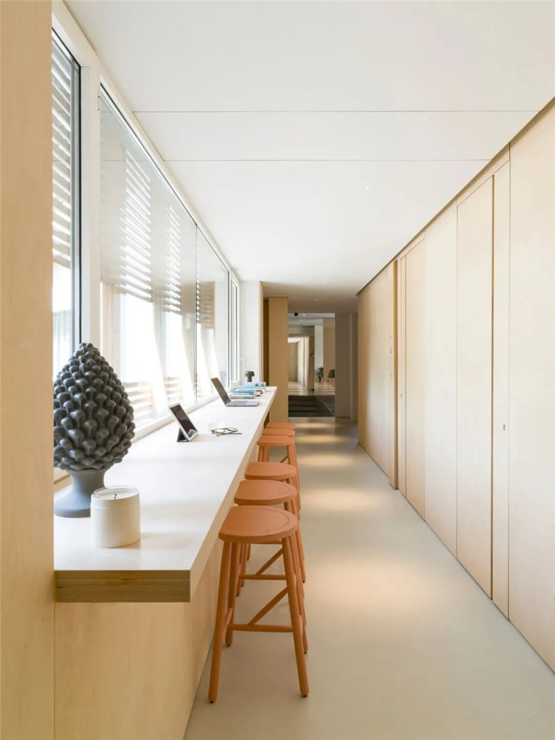 極簡(jiǎn)主義原木風(fēng)CRU精品酒店設(shè)計(jì)實(shí)景圖