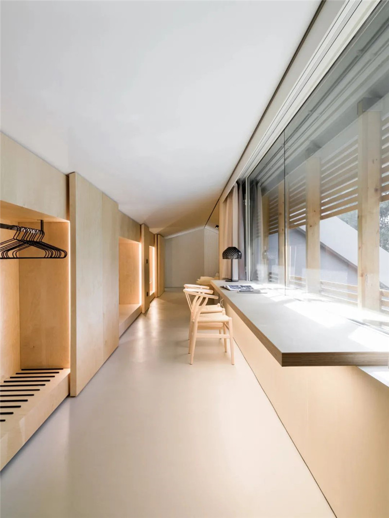 極簡(jiǎn)主義原木風(fēng)CRU精品酒店設(shè)計(jì)實(shí)景圖