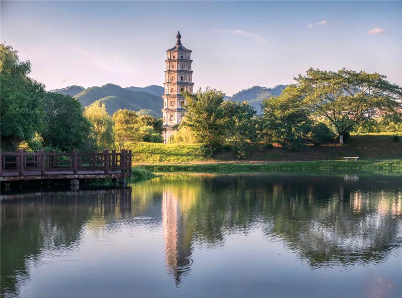 漫戈塔·天榕莊度假村網(wǎng)紅酒店設(shè)計 大境設(shè)計專業(yè)酒店設(shè)計公司