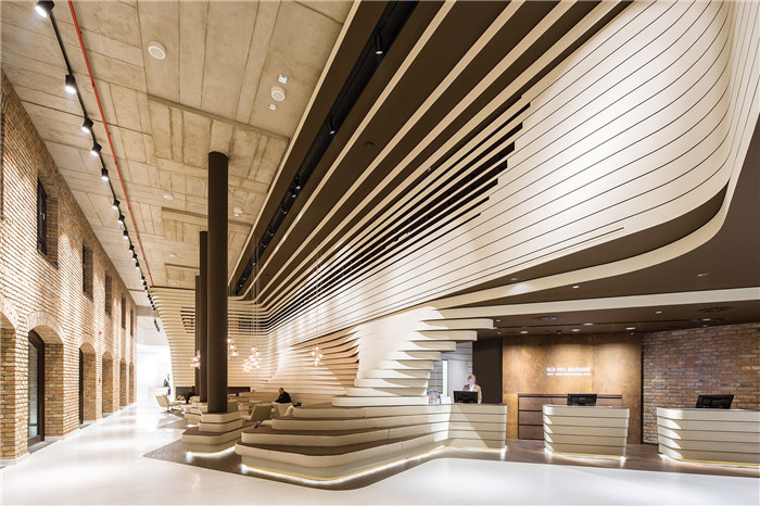 國(guó)外老磨坊精致工業(yè)風(fēng)酒店翻新改造設(shè)計(jì)方案 國(guó)外老磨坊精致工業(yè)風(fēng)酒店翻新改造設(shè)計(jì)方案