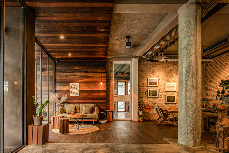 曼谷TAMNI工業(yè)風(fēng)青年旅舍改造設(shè)計方案 曼谷TAMNI工業(yè)風(fēng)青年旅舍改造設(shè)計方案