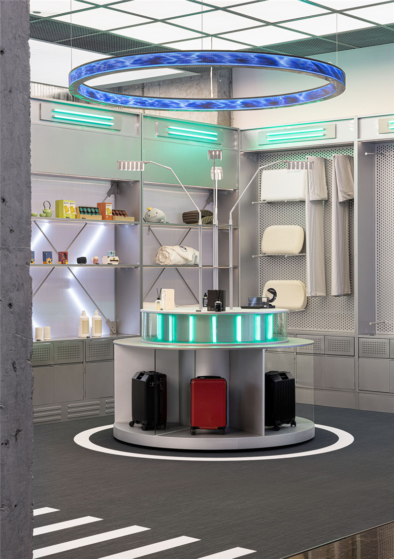 以汽車為主題的深圳易車亞朵汽車概念酒店設(shè)計(jì)