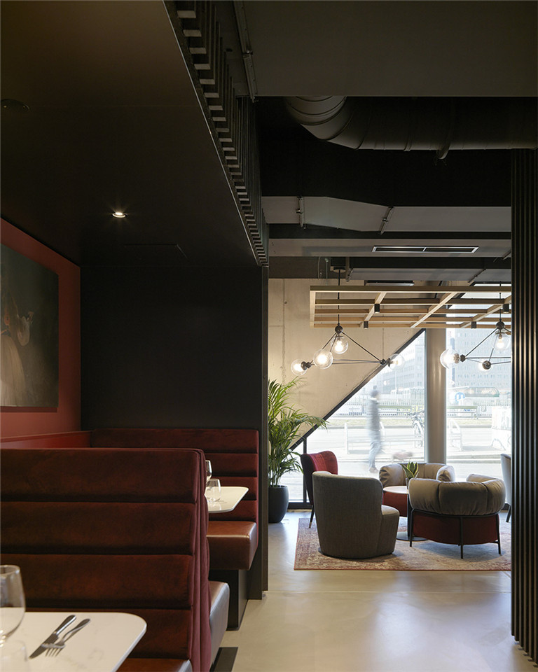 維也納The Rock生活方式娛樂(lè)酒店設(shè)計(jì)案例 維也納The Rock生活方式娛樂(lè)酒店設(shè)計(jì)案例