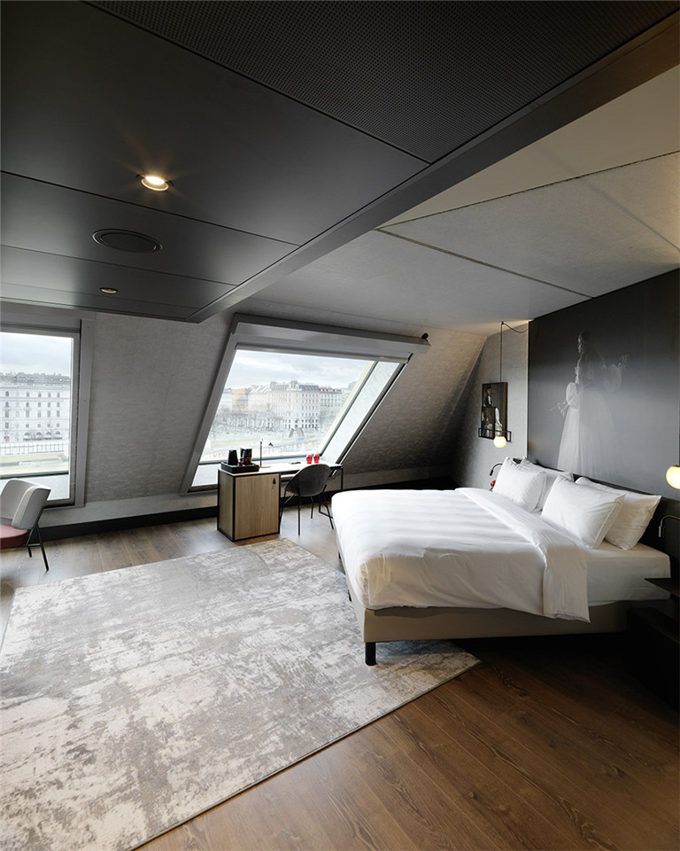 維也納The Rock生活方式娛樂(lè)酒店設(shè)計(jì)案例 維也納The Rock生活方式娛樂(lè)酒店設(shè)計(jì)案例