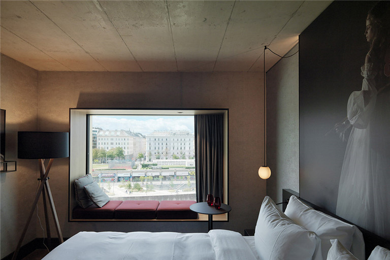 維也納The Rock生活方式娛樂(lè)酒店設(shè)計(jì)案例 維也納The Rock生活方式娛樂(lè)酒店設(shè)計(jì)案例