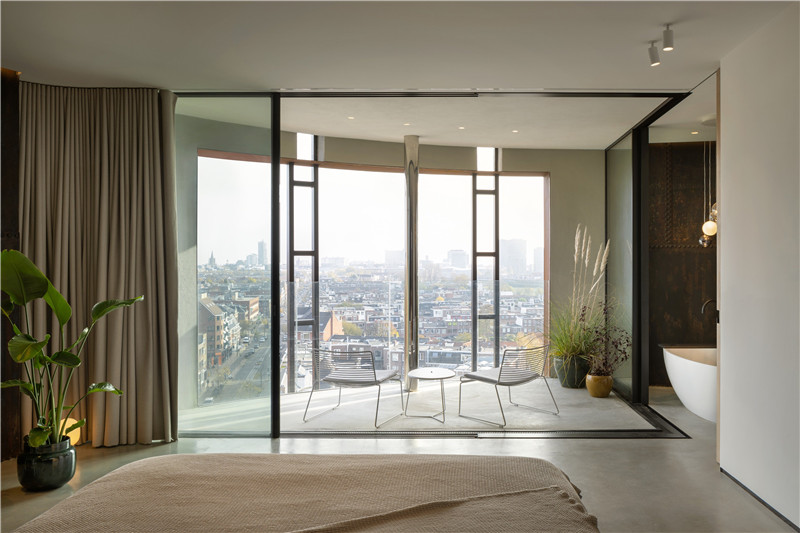 如家一般的荷蘭水塔極簡風精品酒店設(shè)計