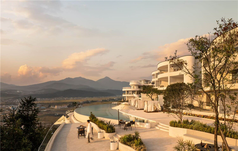 聯(lián)排別墅改造民宿 月泊半山溫泉民宿酒店設(shè)計(jì) 聯(lián)排別墅改造民宿 月泊半山溫泉民宿酒店設(shè)計(jì)