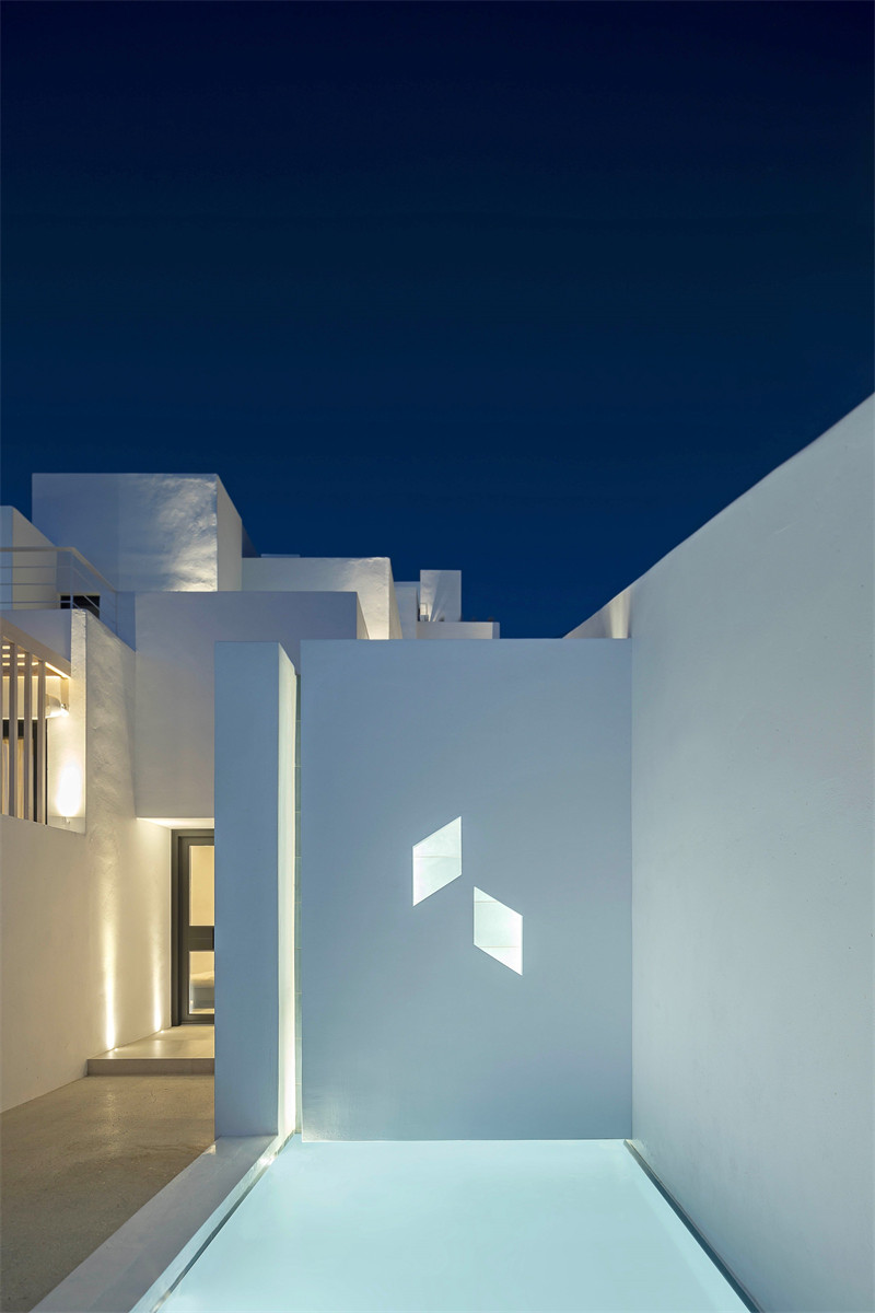 極簡(jiǎn)風(fēng)希臘立方民宿酒店設(shè)計(jì)