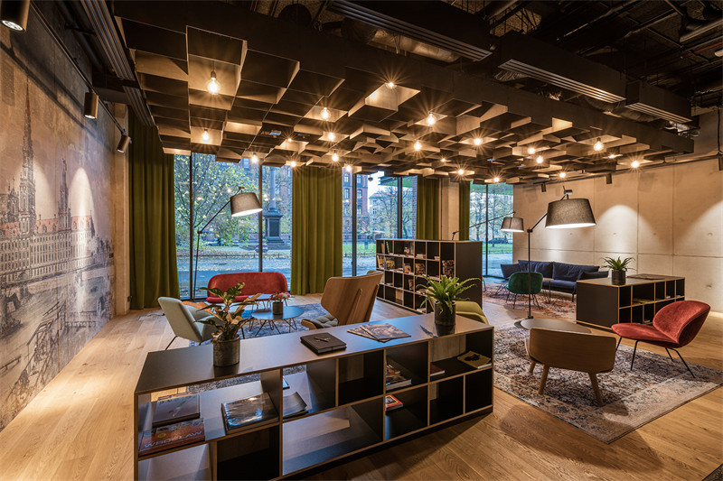 經(jīng)典懷舊風(fēng)波蘭The Bridge酒店改造設(shè)計方案