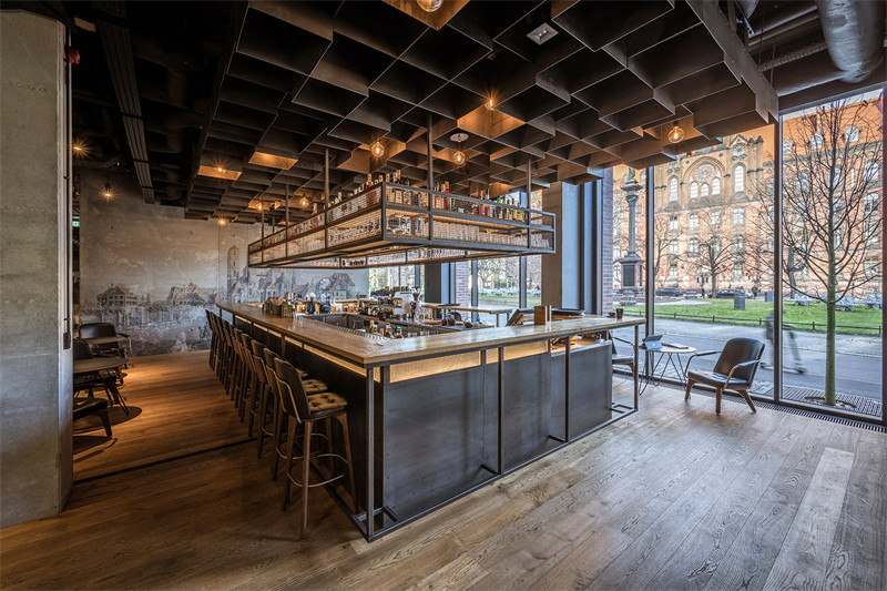 經(jīng)典懷舊風(fēng)波蘭The Bridge酒店改造設(shè)計方案