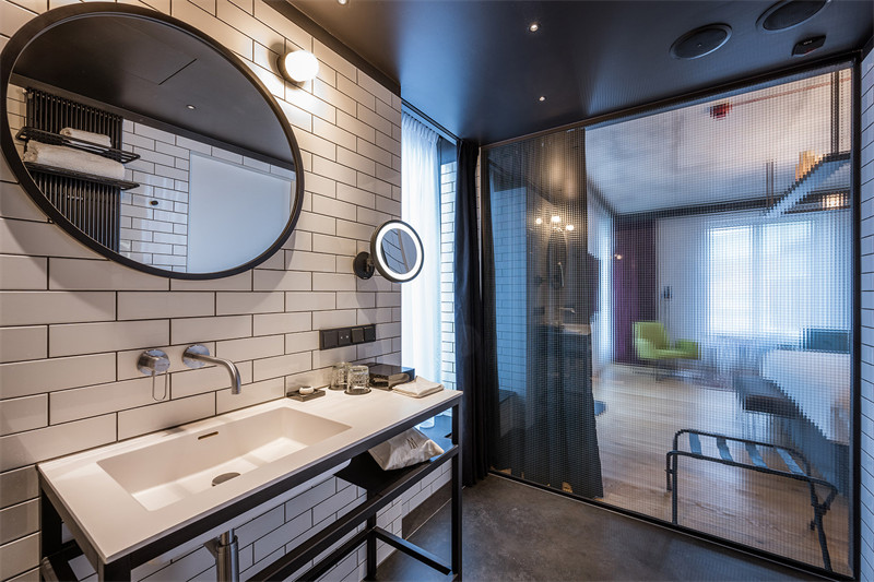 經(jīng)典懷舊風(fēng)波蘭The Bridge酒店改造設(shè)計方案