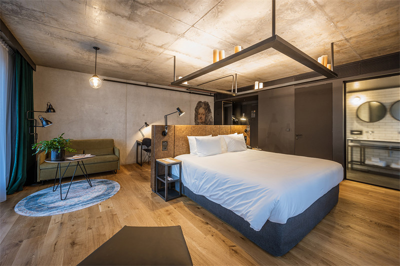 經(jīng)典懷舊風(fēng)波蘭The Bridge酒店改造設(shè)計方案