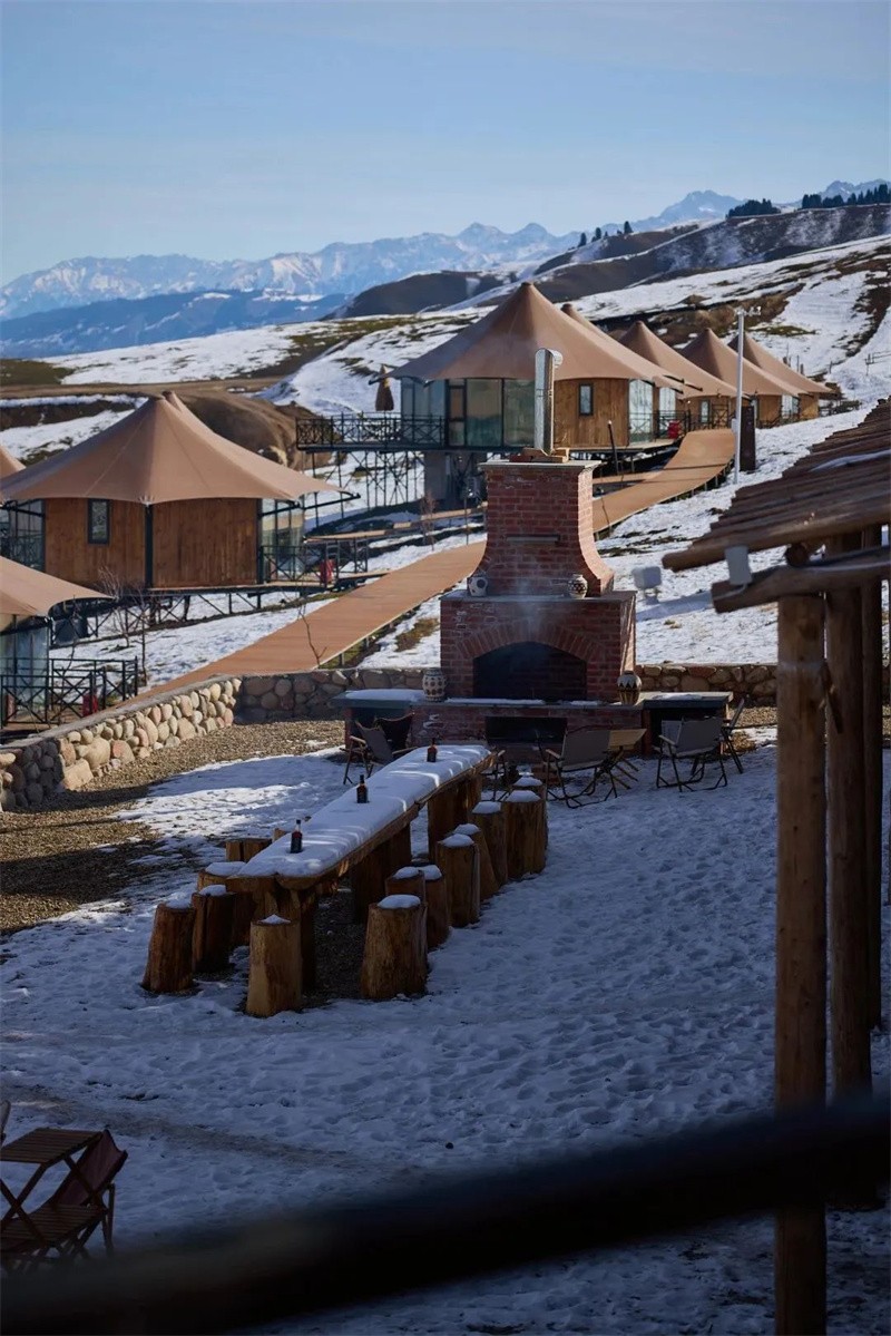 雪山牧歌  喀拉峻花間營·云馳谷民宿酒店設(shè)計