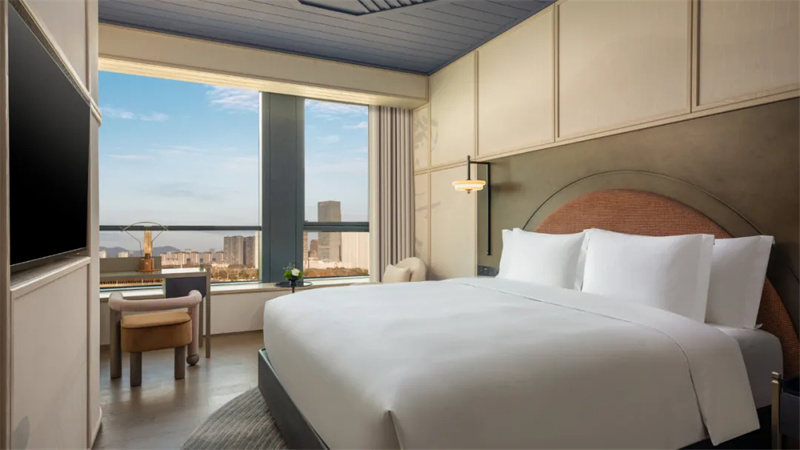 以江南水城為靈感的無錫太湖新城英迪格酒店設(shè)計