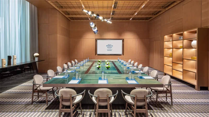 以江南水城為靈感的無錫太湖新城英迪格酒店設(shè)計