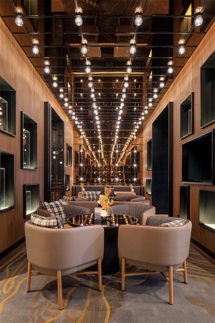 以馬為主題的東升萬麗精品酒店設計案例